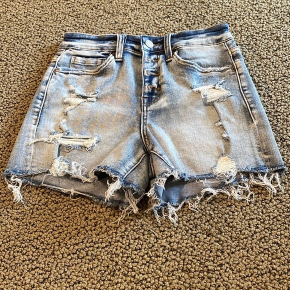 Vervet Distressed Bleached Jean Shorts Size XS in Like New Condition - Picture 1 of 10